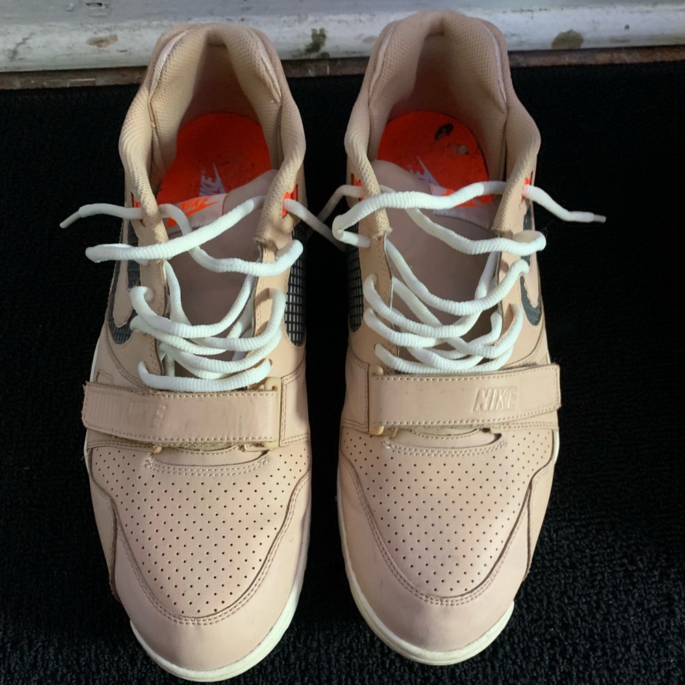 Nike shoes - Picture 6 of 6